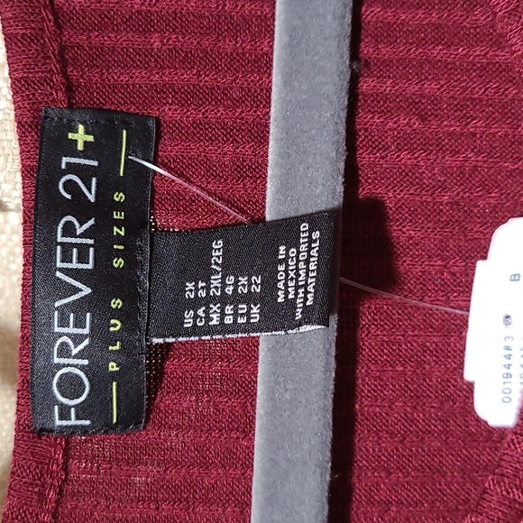 Forever 21 Tunic Size 2X - Picture 3 of 3